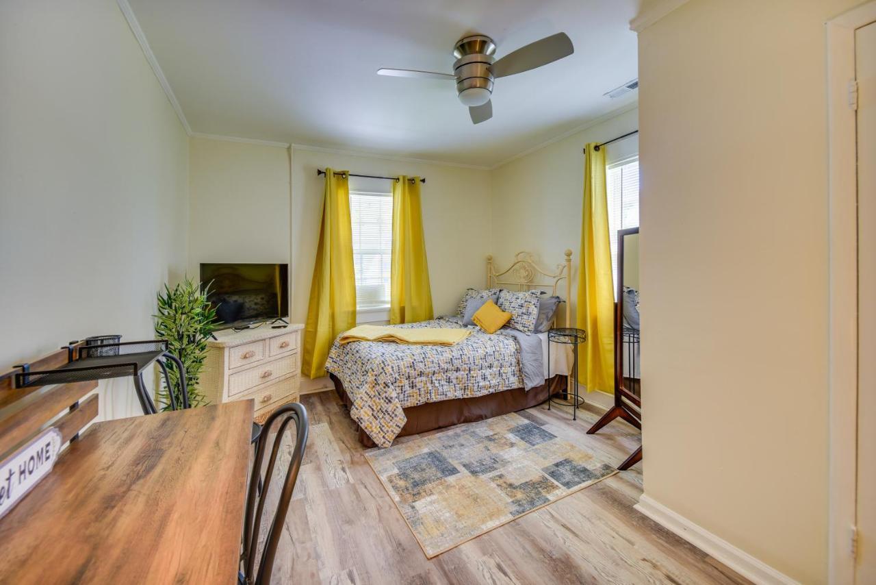 Charming Newport News Cottage Less Than 1 Mi To Ocean! Hampton Exterior photo